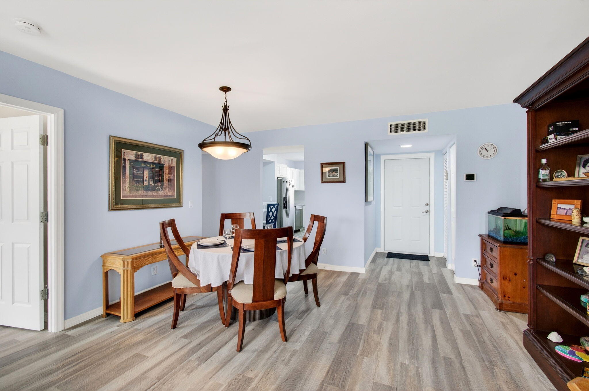 VILLAGES OF ORIOLE ABBEY CONDO - Residential