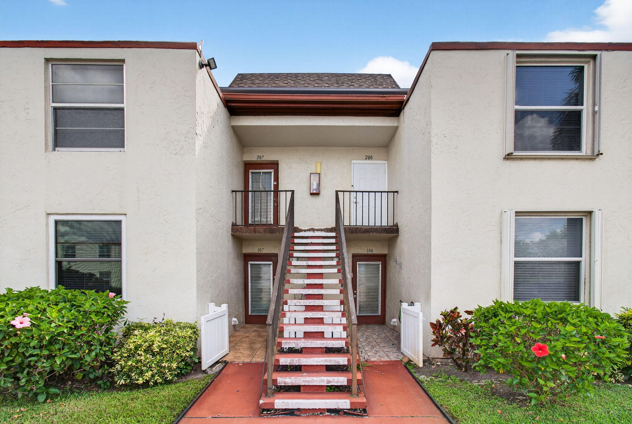 9 Willowbrook Lane 208