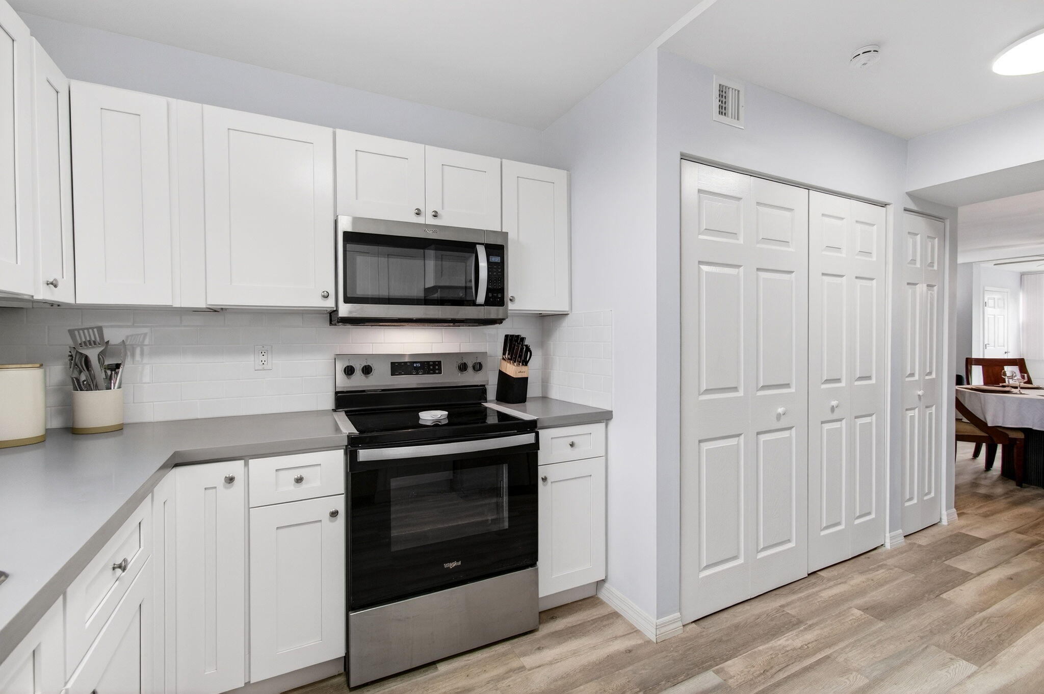 VILLAGES OF ORIOLE ABBEY CONDO - Residential