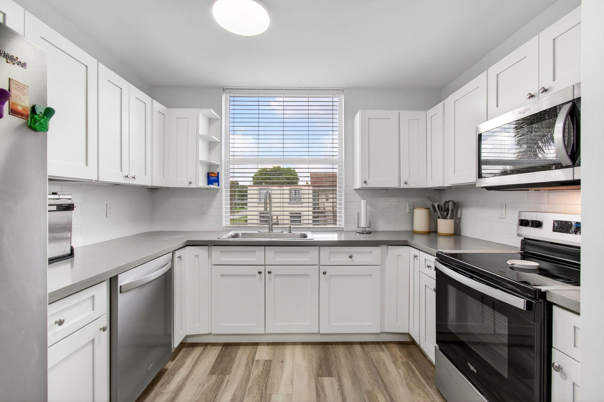 VILLAGES OF ORIOLE ABBEY CONDO - Residential