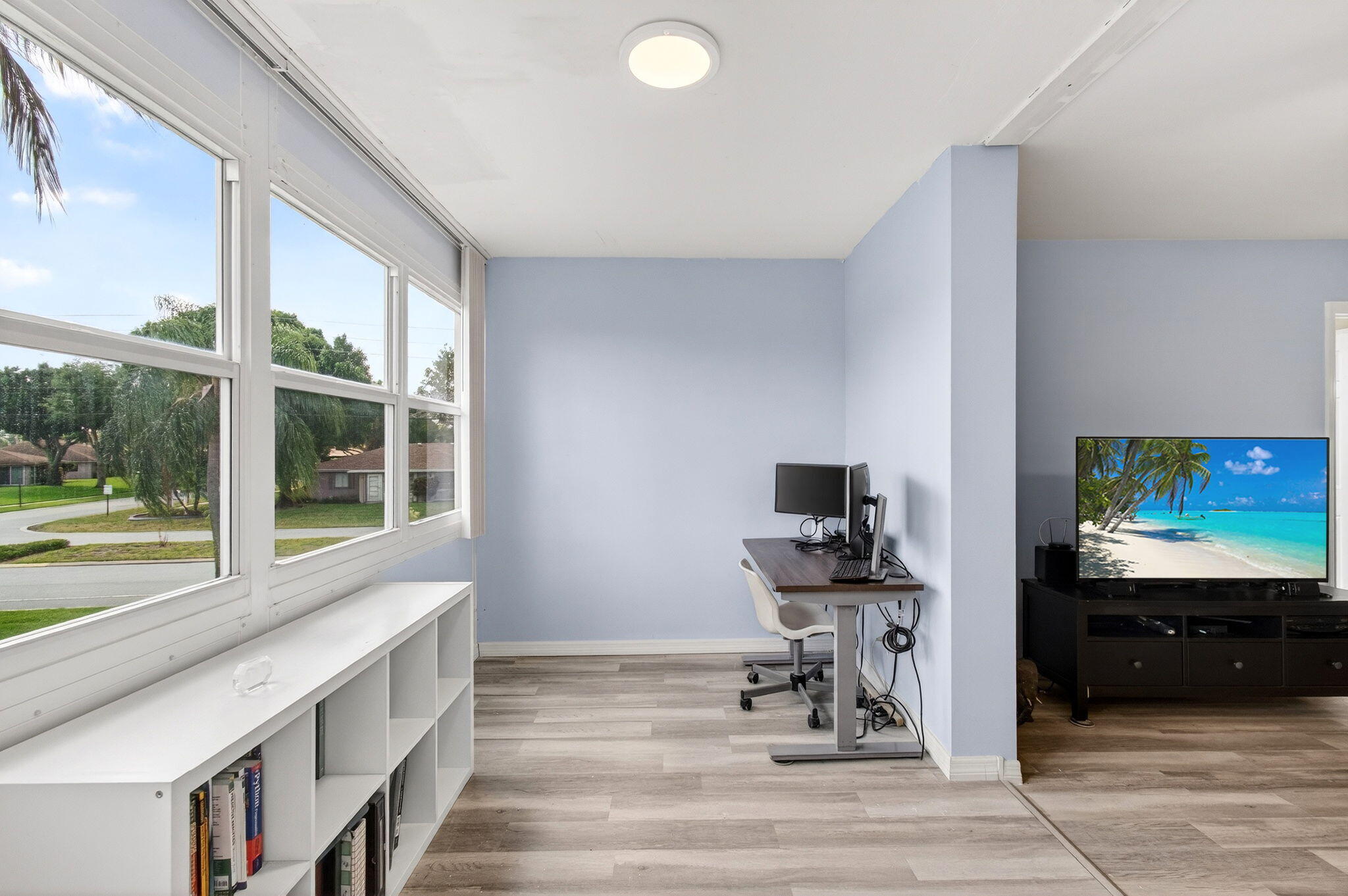 VILLAGES OF ORIOLE ABBEY CONDO - Residential