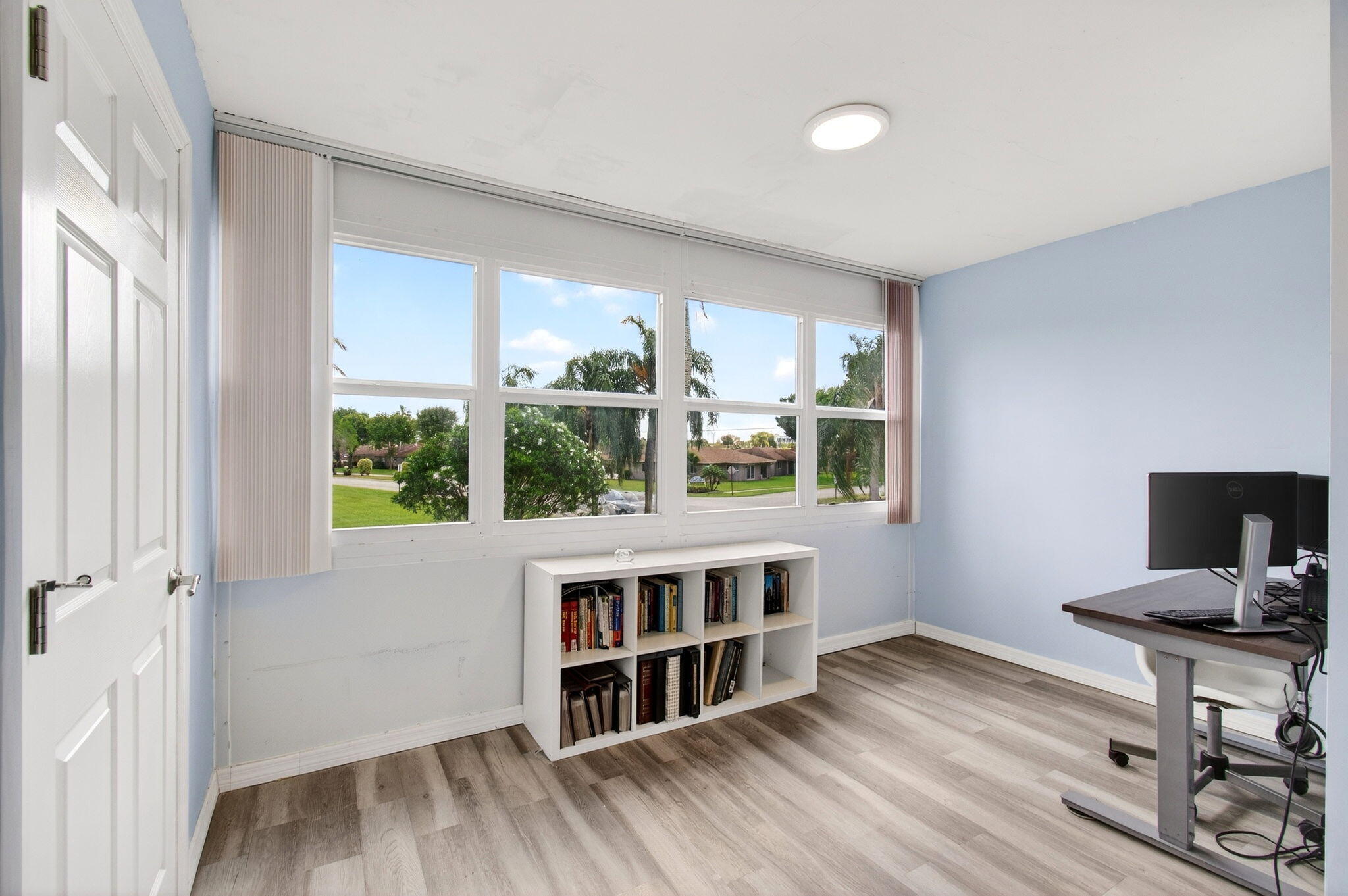 VILLAGES OF ORIOLE ABBEY CONDO - Residential