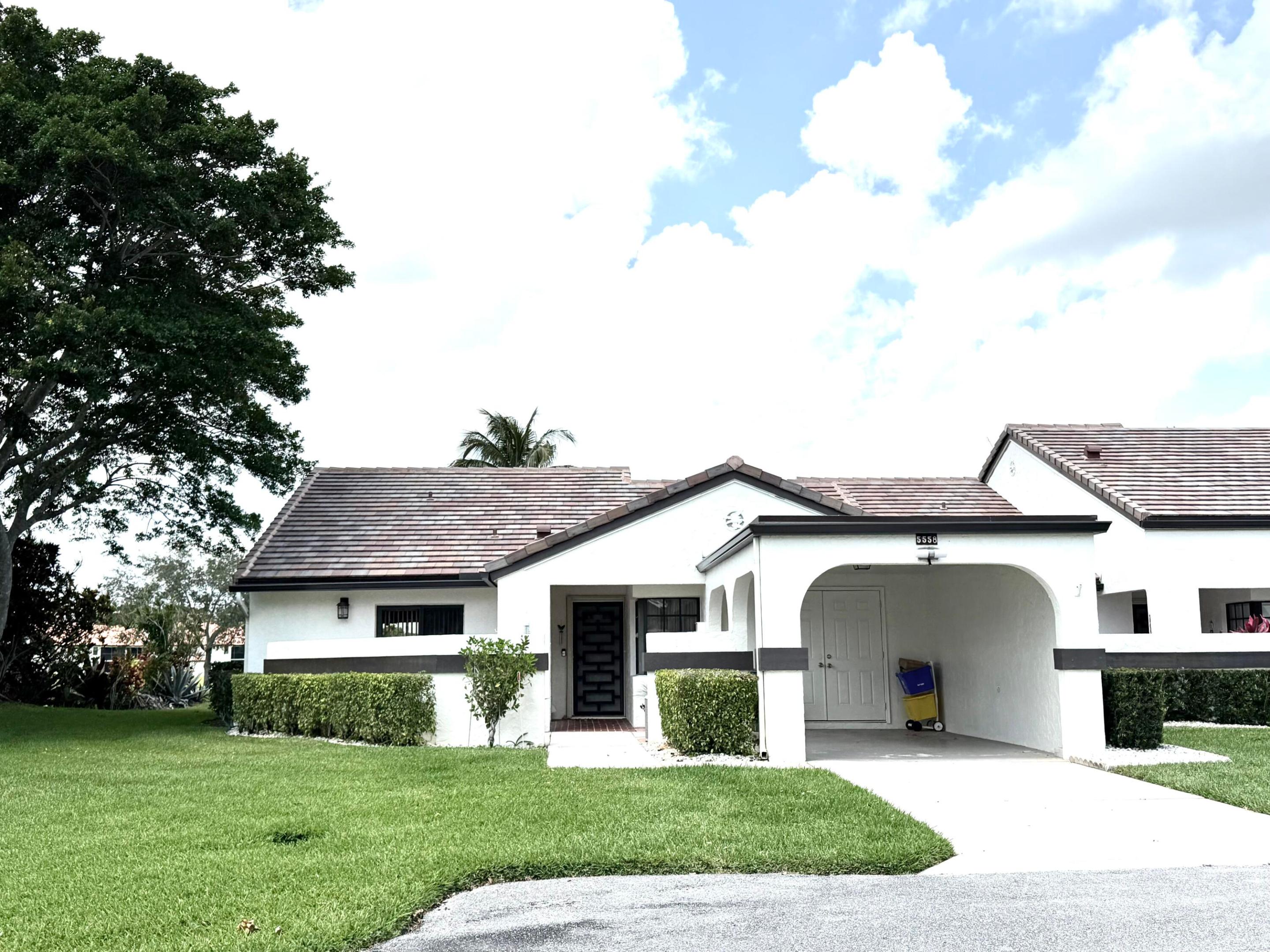 5558 Parkwalk Circle E