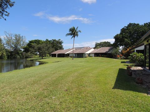 Tiny photo for 5558 Parkwalk Circle E, Boynton Beach, FL 33472 (MLS # B26021123)