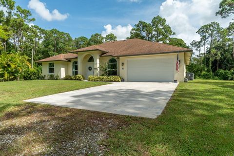 A home in Loxahatchee