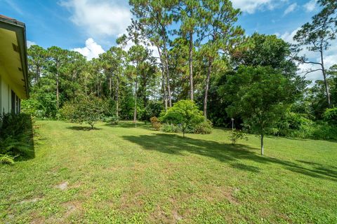 A home in Loxahatchee