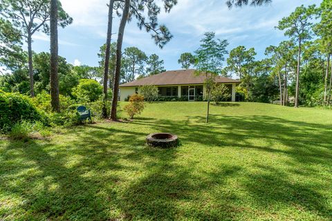 A home in Loxahatchee