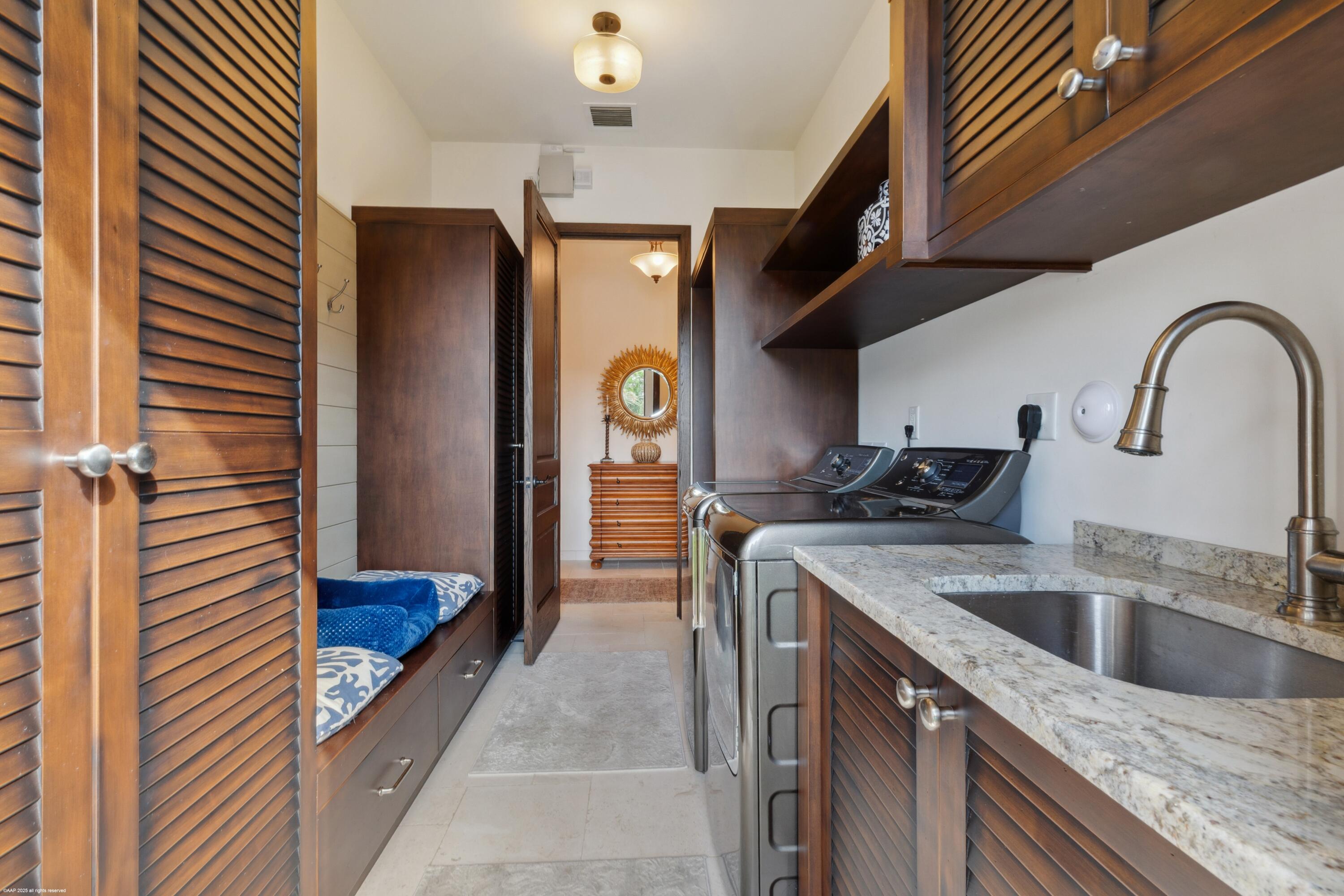 SADDLE TRAIL PARK OF WELLINGTON - Residential