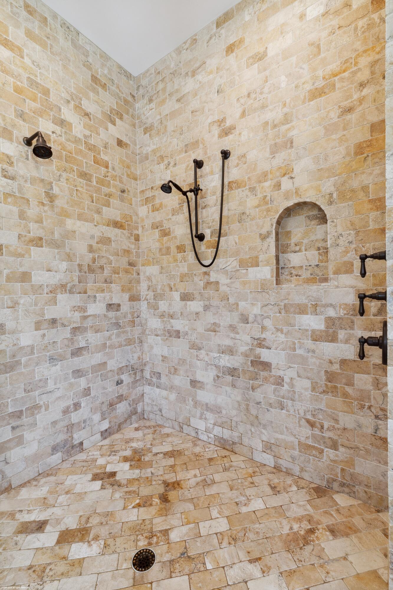 SADDLE TRAIL PARK OF WELLINGTON - Residential