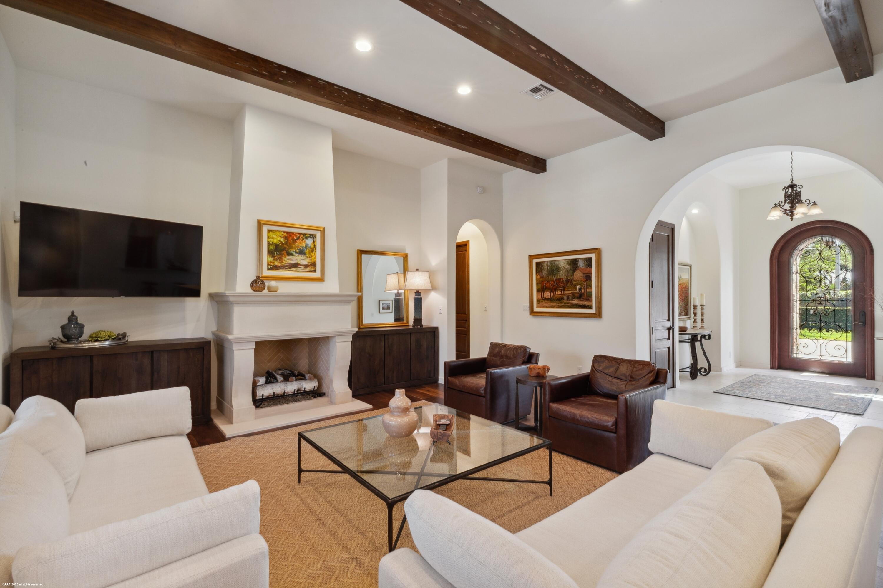 SADDLE TRAIL PARK OF WELLINGTON - Residential