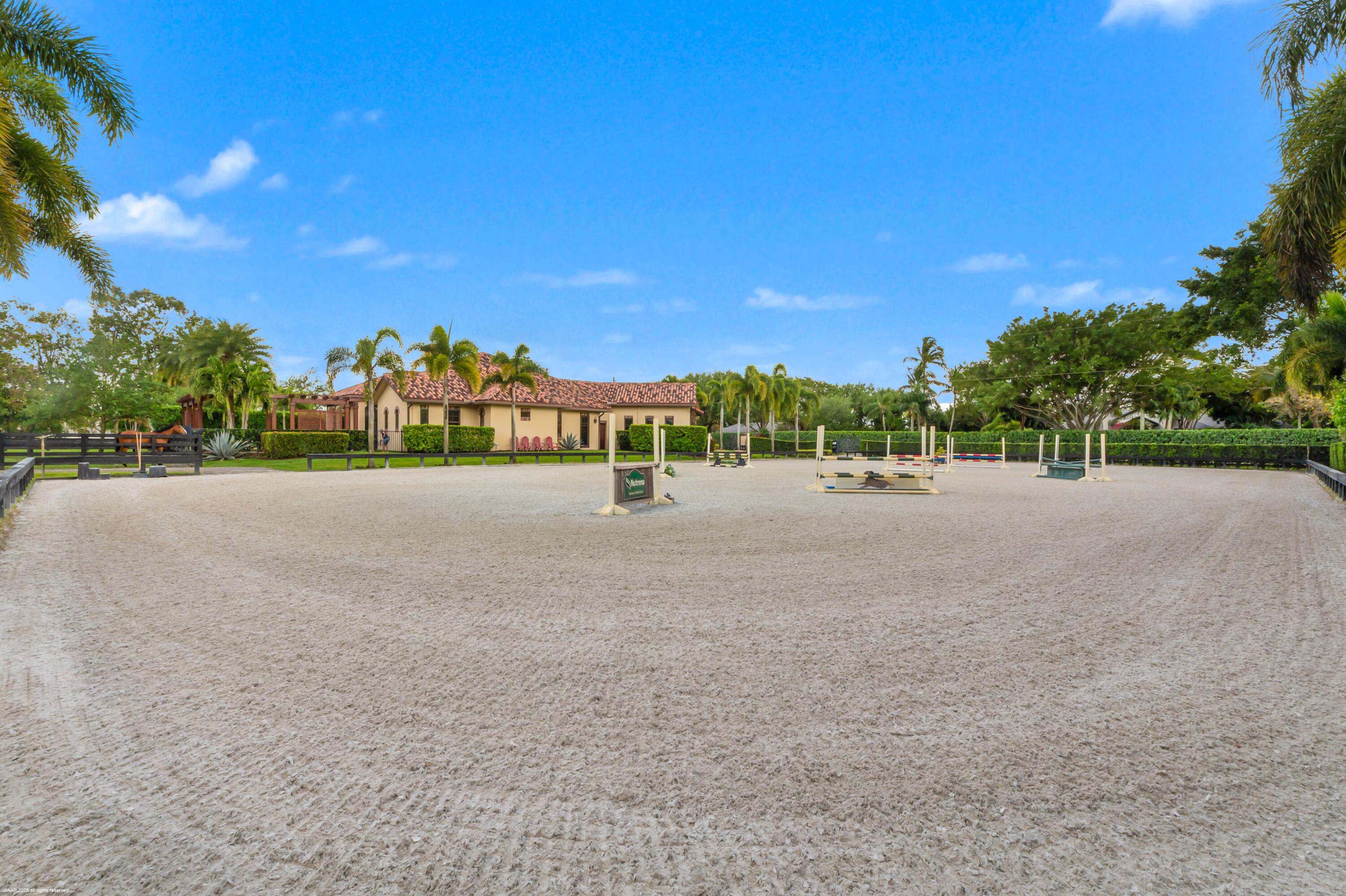 SADDLE TRAIL PARK OF WELLINGTON - Residential