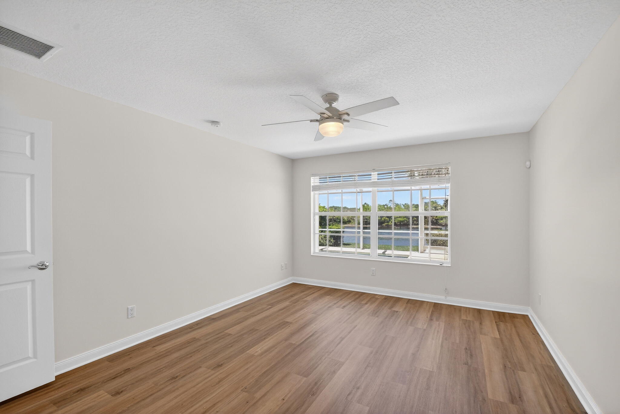 VILLAGEWALK OF WELLINGTON 4 - Residential