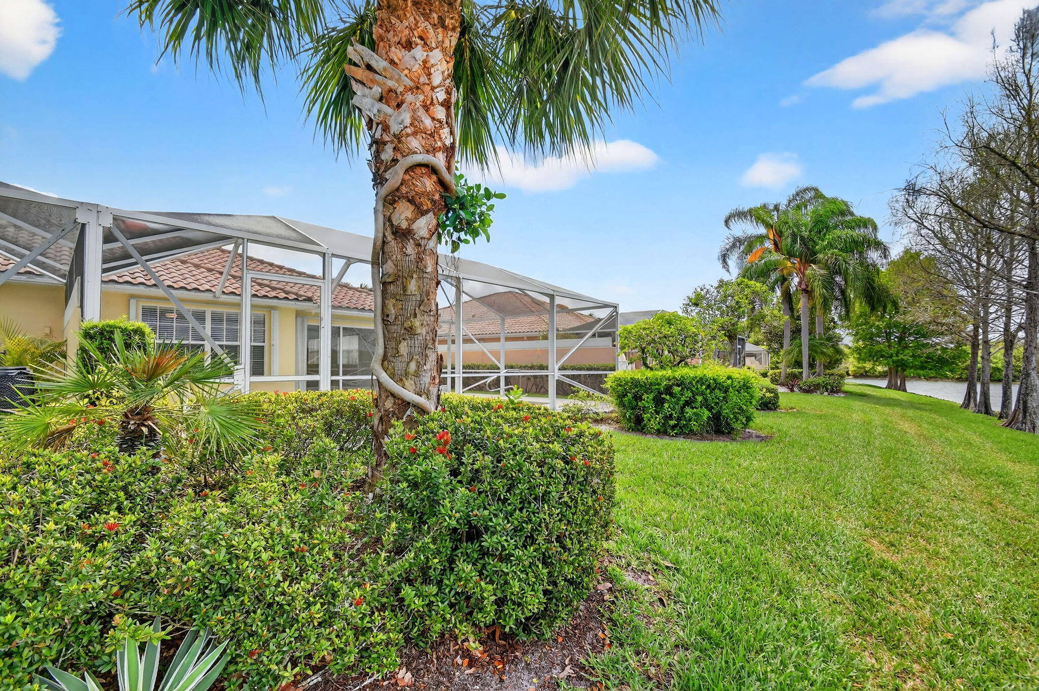 VILLAGEWALK OF WELLINGTON 4 - Residential