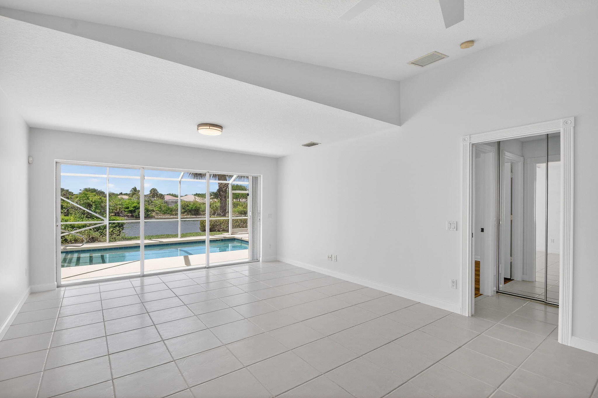 VILLAGEWALK OF WELLINGTON 4 - Residential