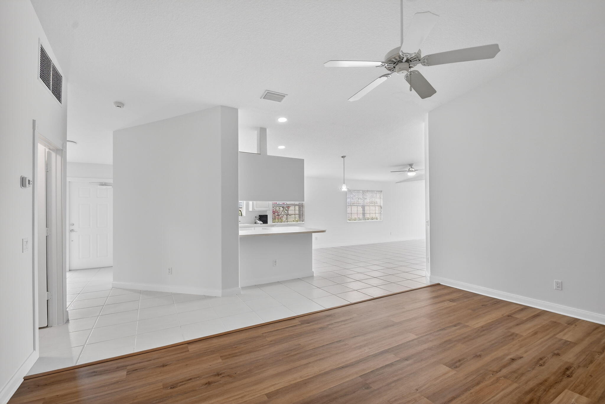 VILLAGEWALK OF WELLINGTON 4 - Residential