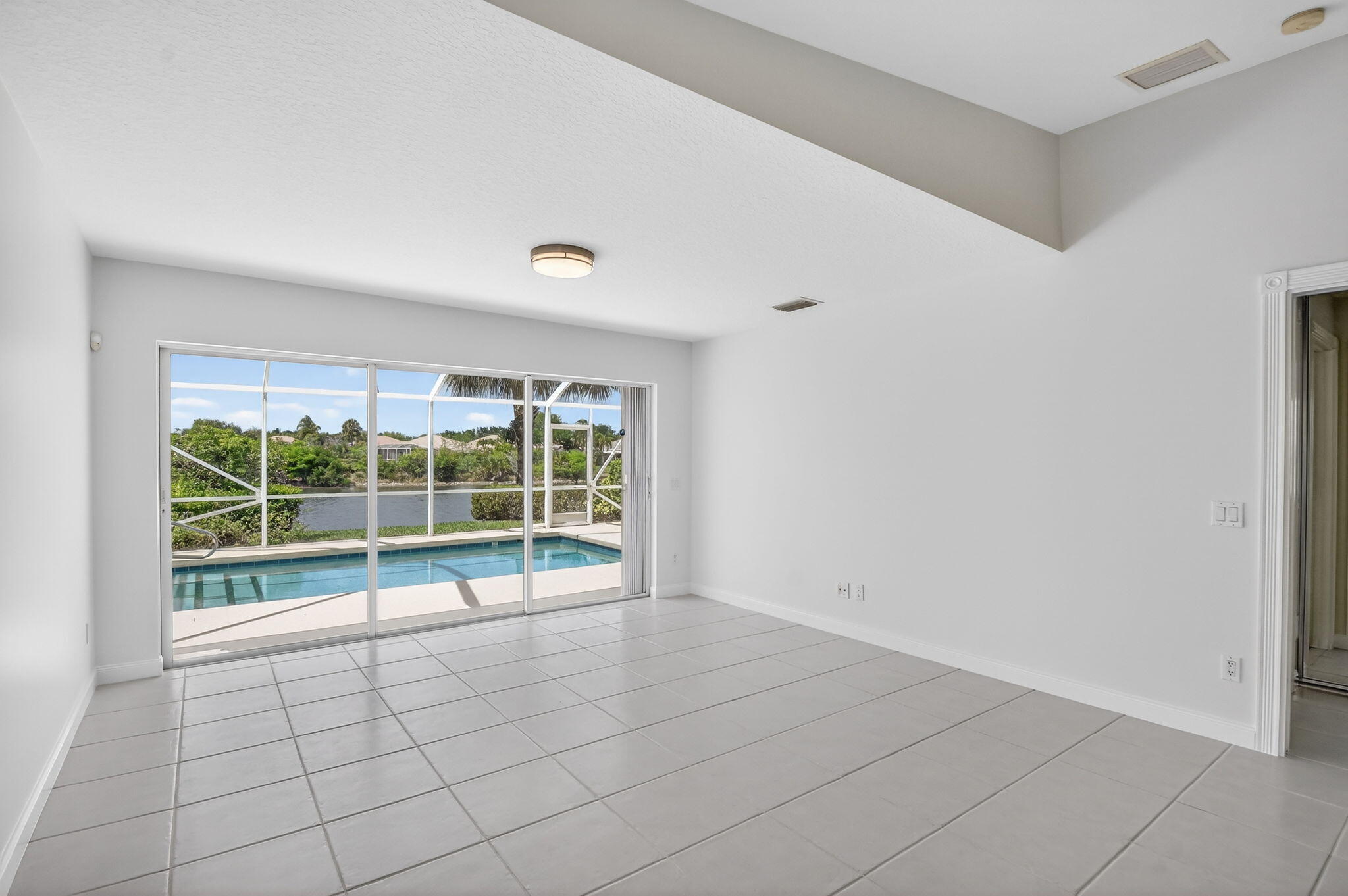 VILLAGEWALK OF WELLINGTON 4 - Residential