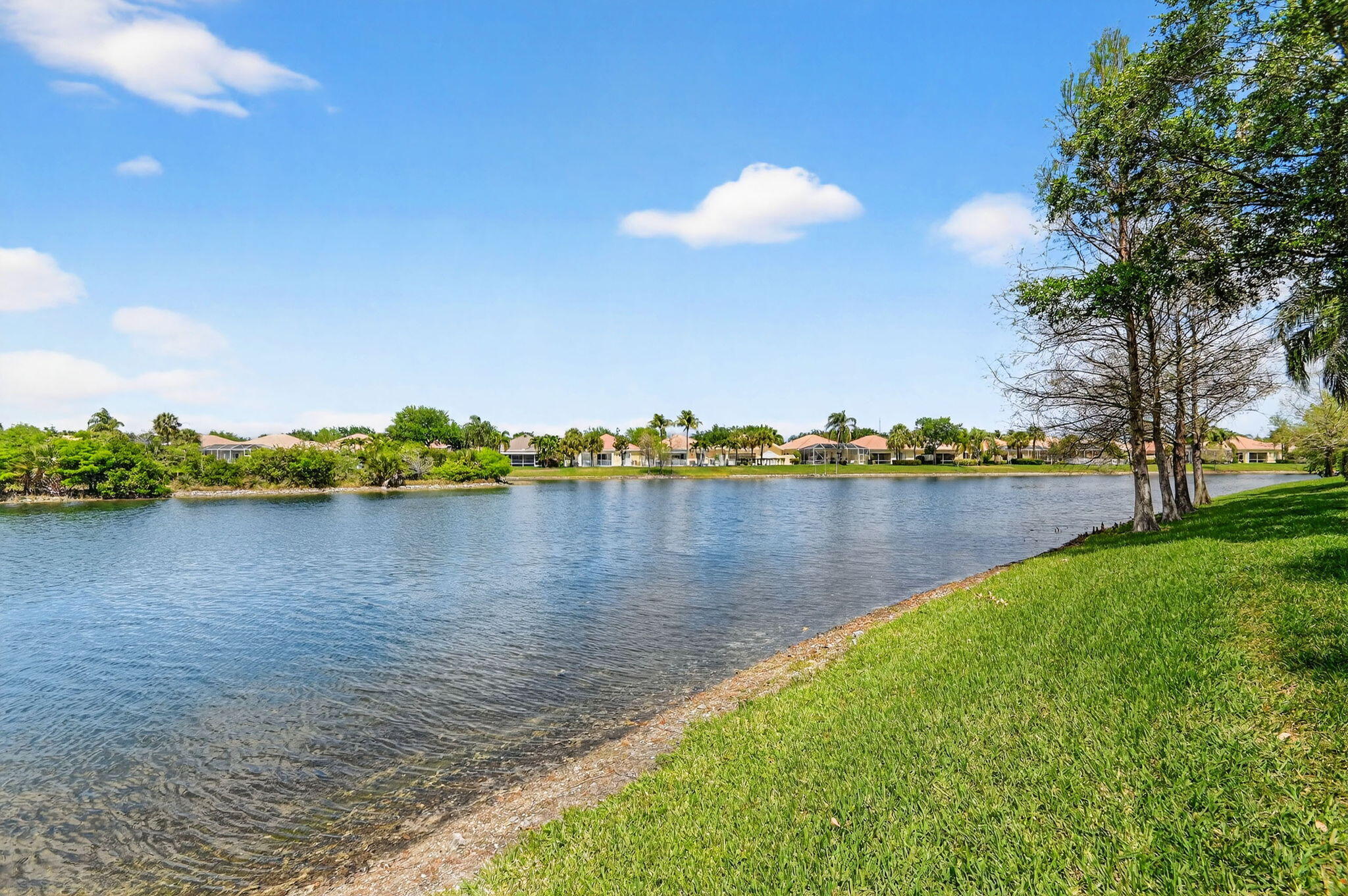 VILLAGEWALK OF WELLINGTON 4 - Residential