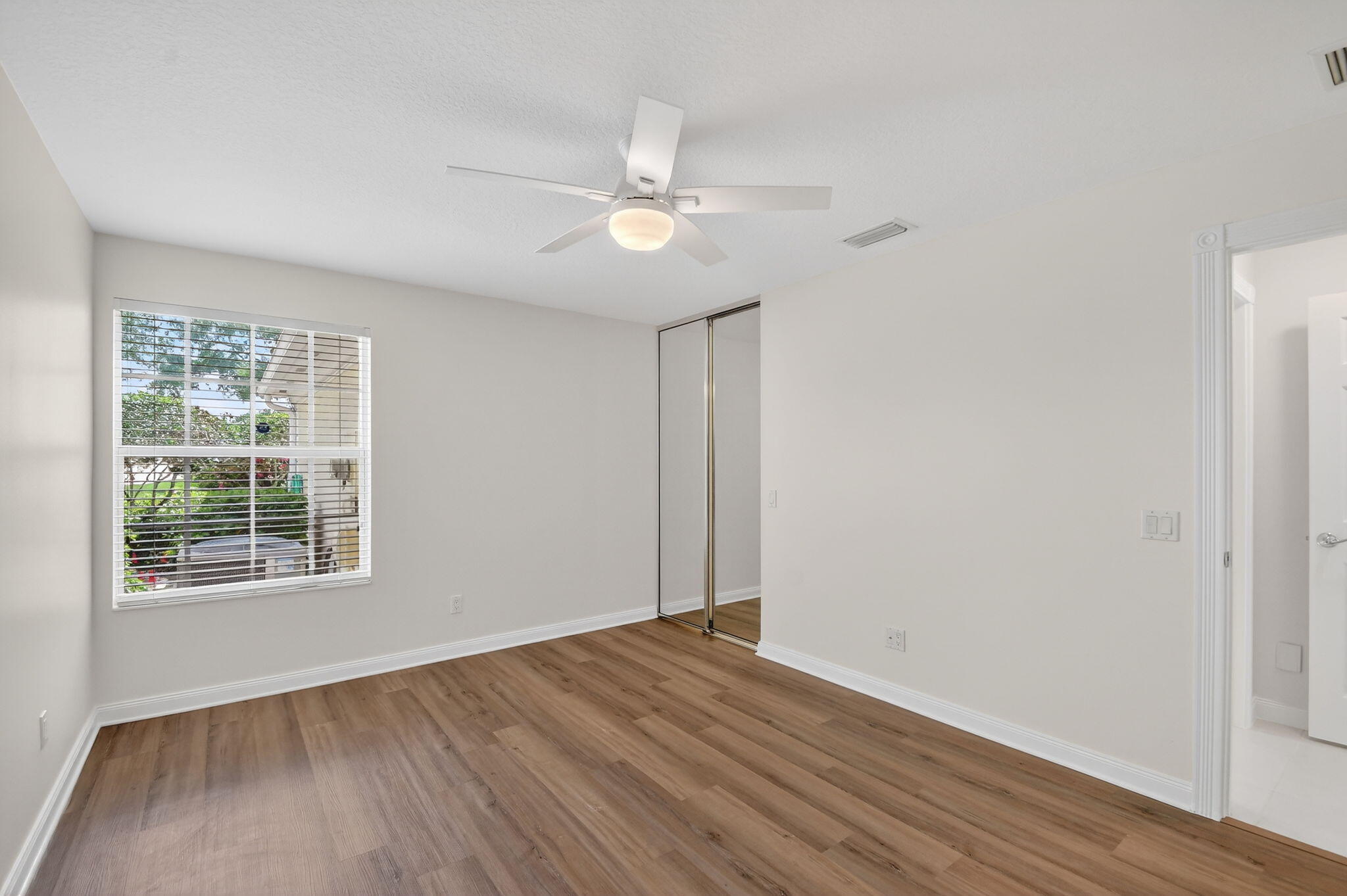 VILLAGEWALK OF WELLINGTON 4 - Residential