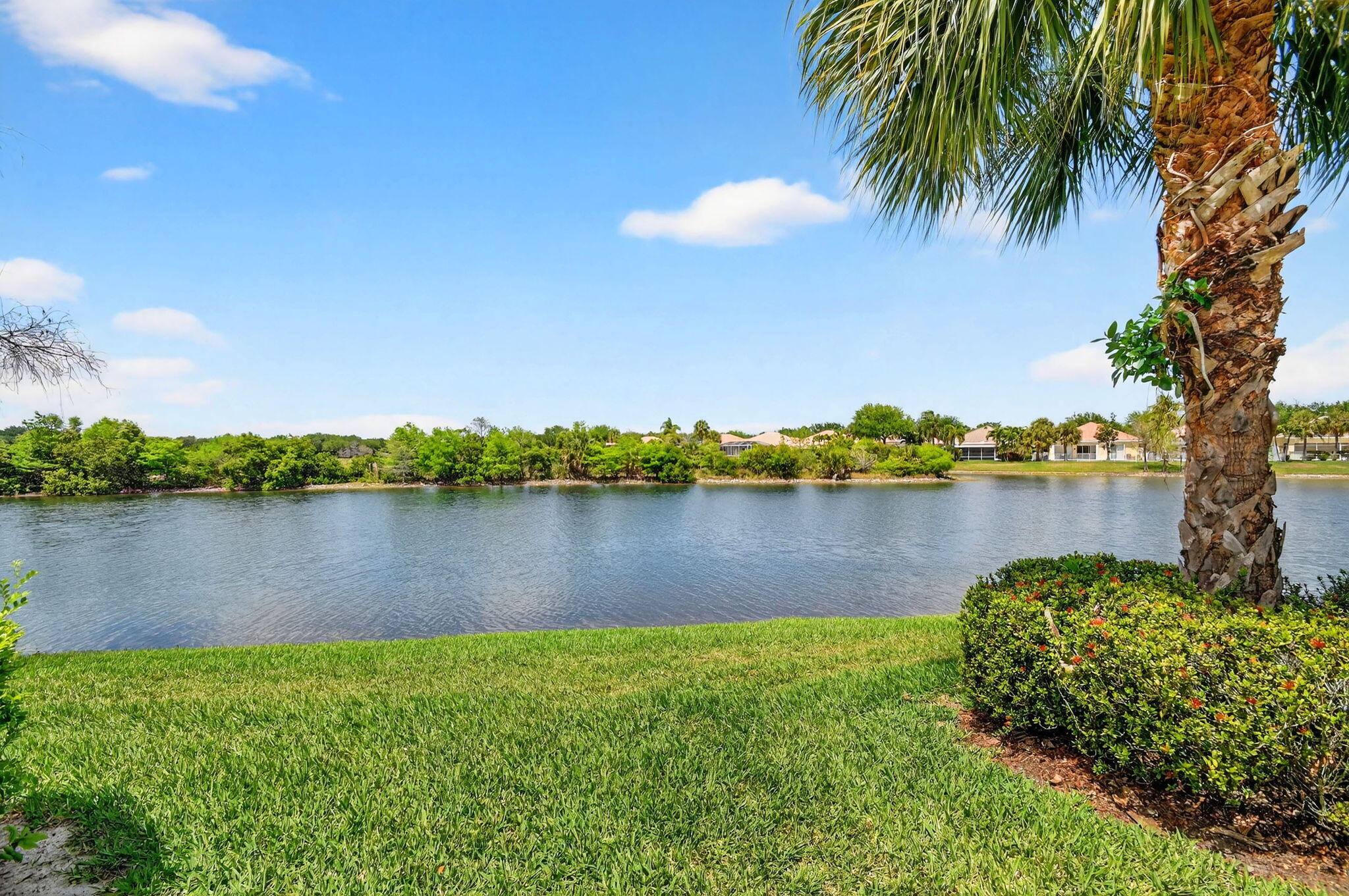 VILLAGEWALK OF WELLINGTON 4 - Residential