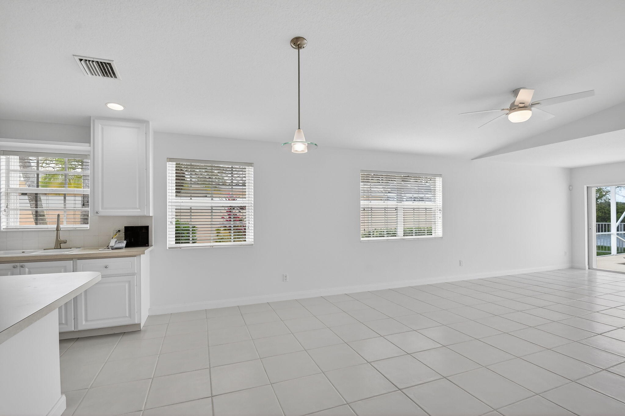 VILLAGEWALK OF WELLINGTON 4 - Residential