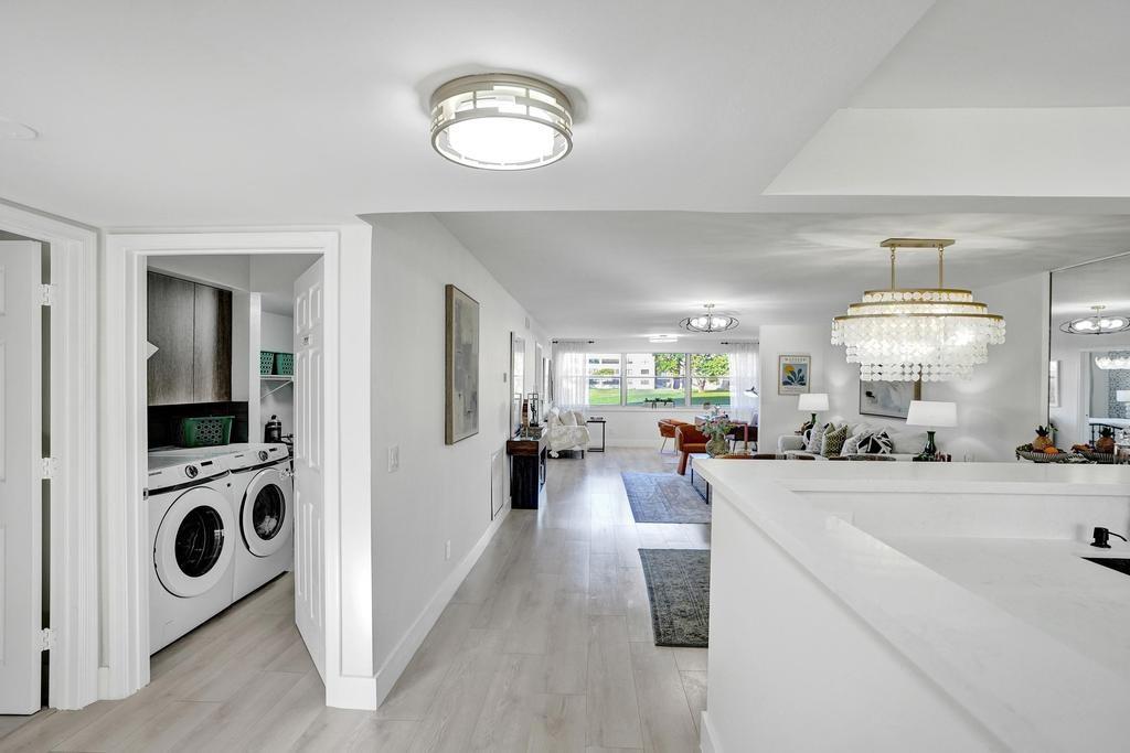 SUNRISE LAKES IV - Residential