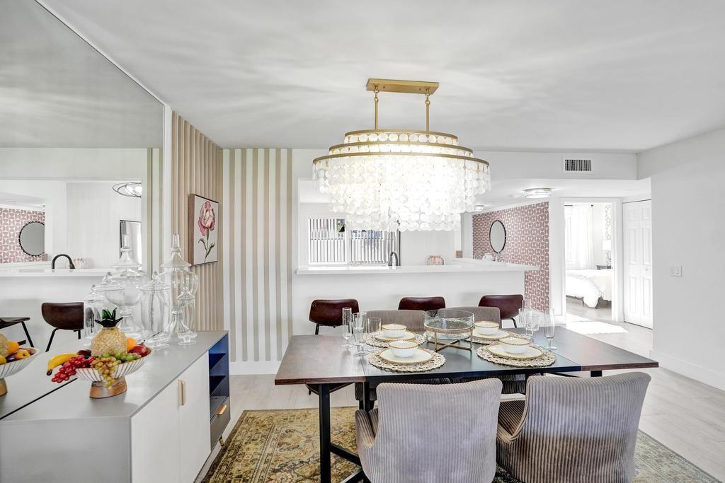 SUNRISE LAKES IV - Residential