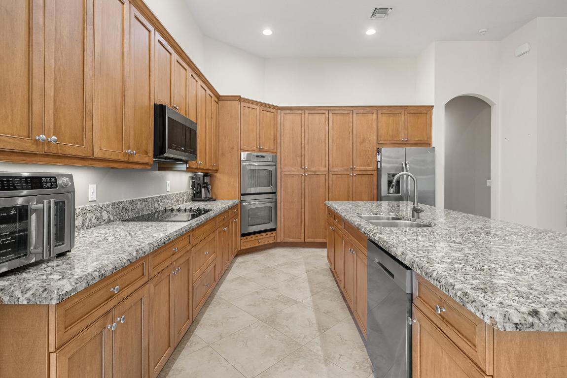 VILLAGES OF WINDSOR 2 - Residential