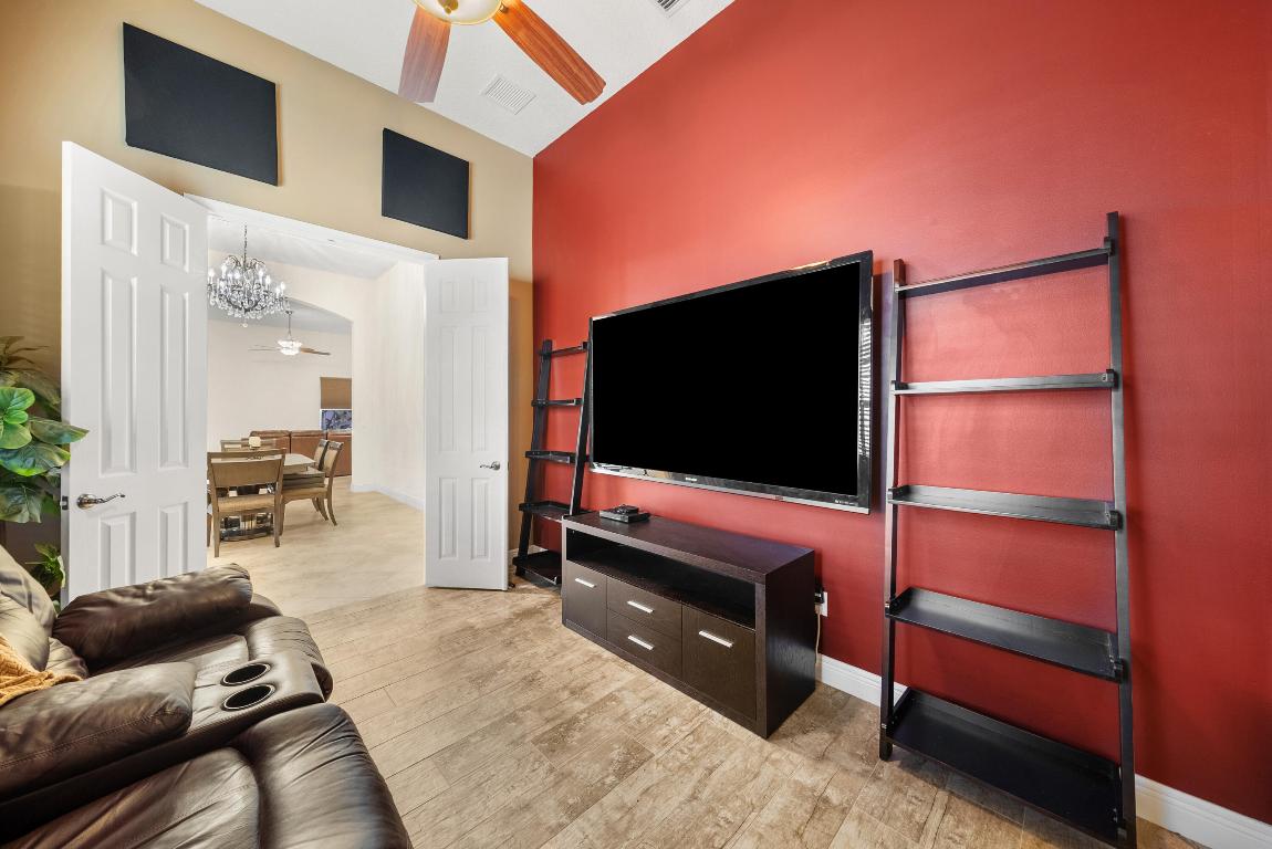 VILLAGES OF WINDSOR 2 - Residential