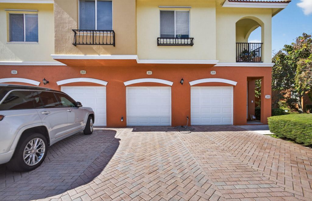 Photo of 59 SE Palermo Court #106, Stuart, FL 34994 (MLS # R11159116)