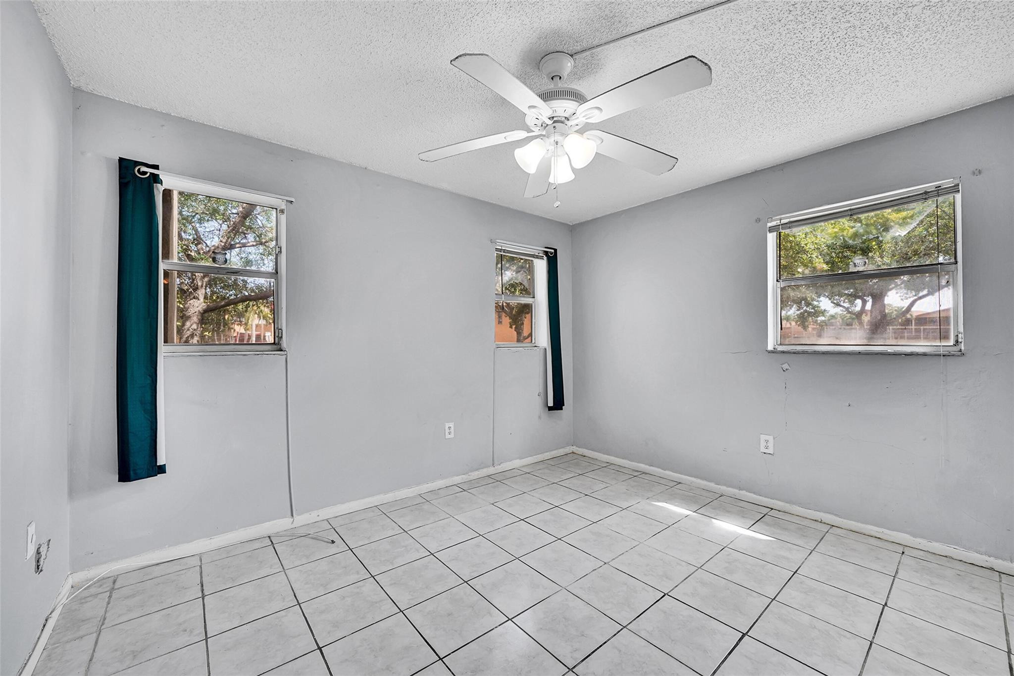 Sunrise Lakes Phase I - Residential