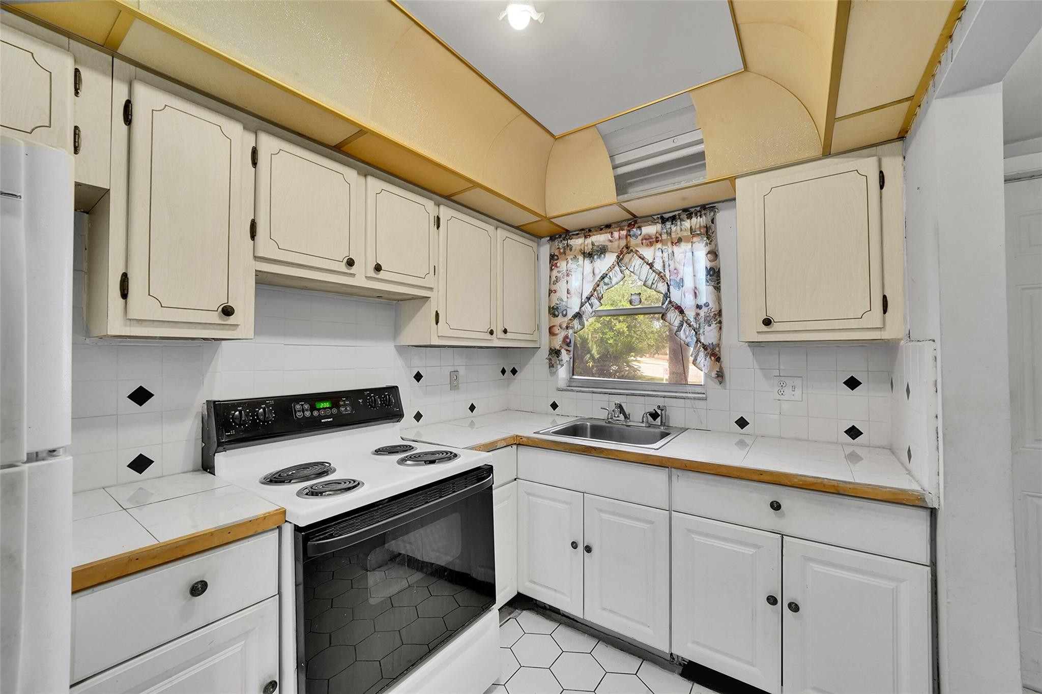 Sunrise Lakes Phase I - Residential