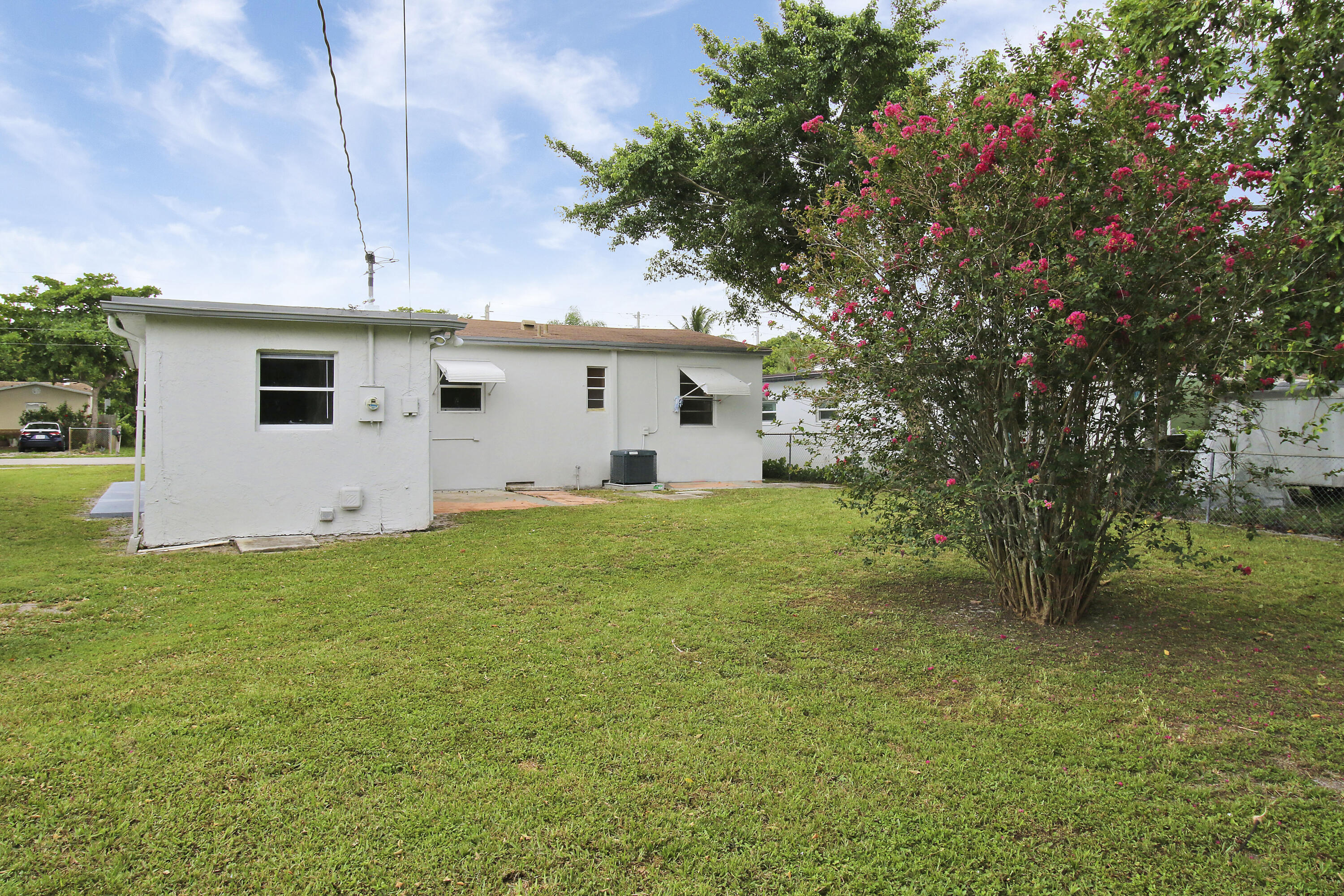 GREENACRES 2 - Residential