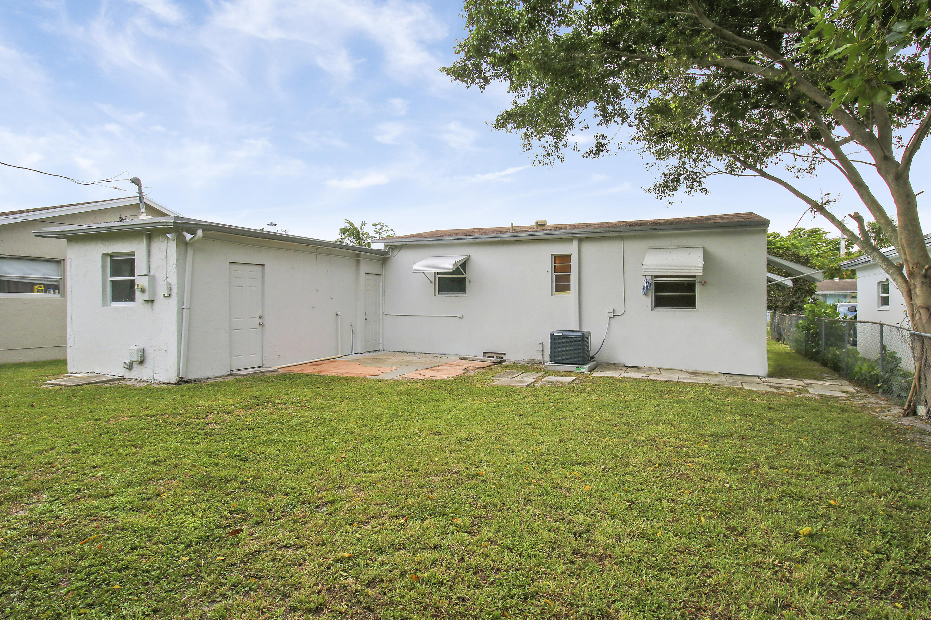 GREENACRES 2 - Residential