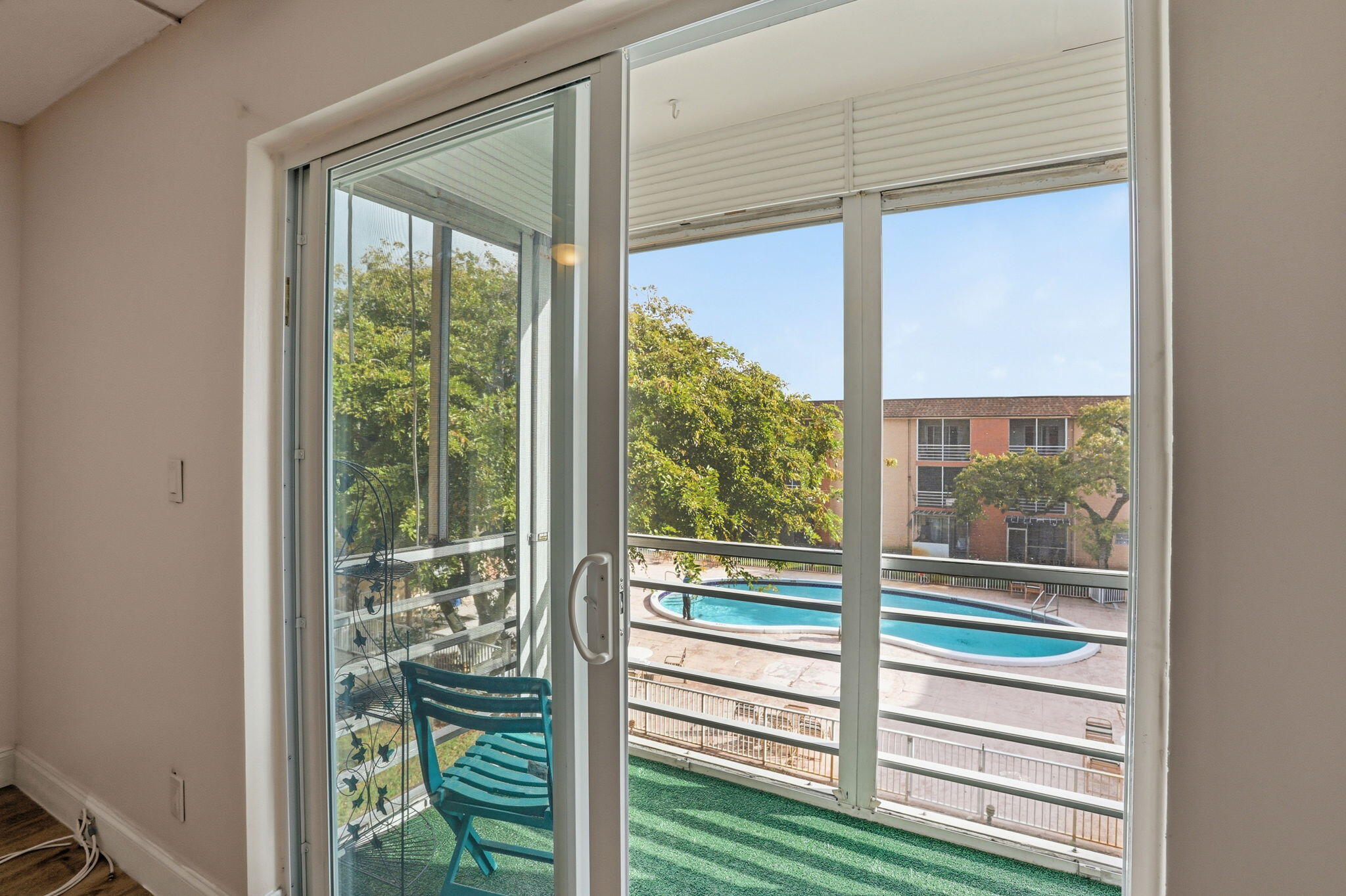 GARDENS AT LAUDERHILL CONDO - Residential