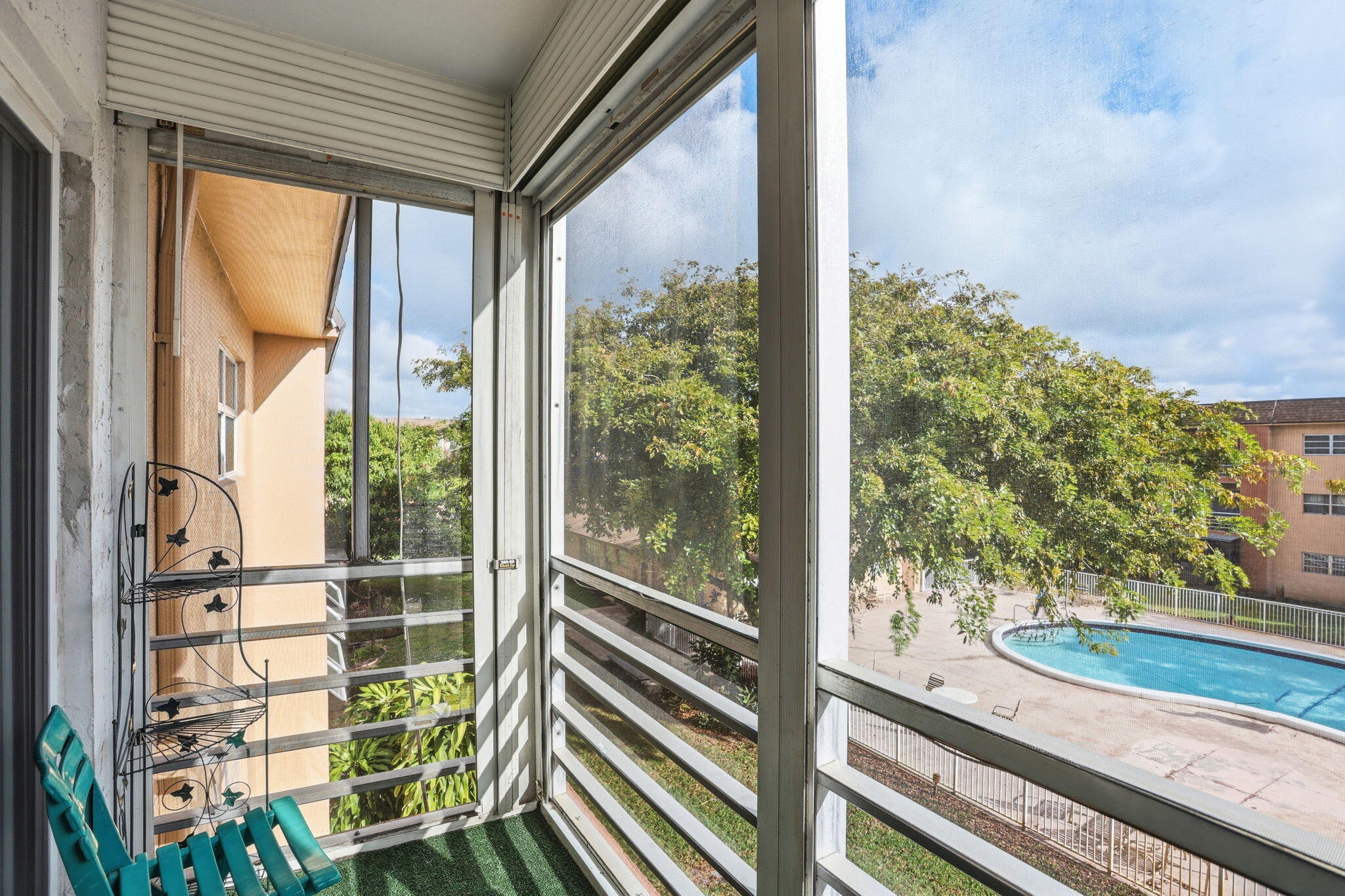 GARDENS AT LAUDERHILL CONDO - Residential