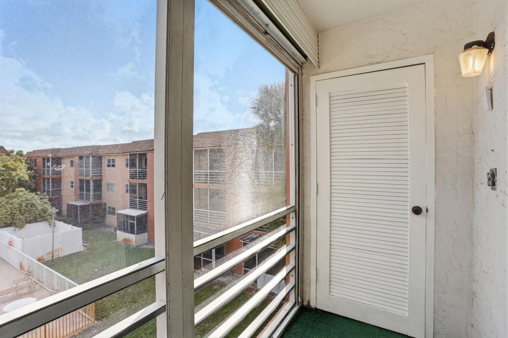 GARDENS AT LAUDERHILL CONDO - Residential