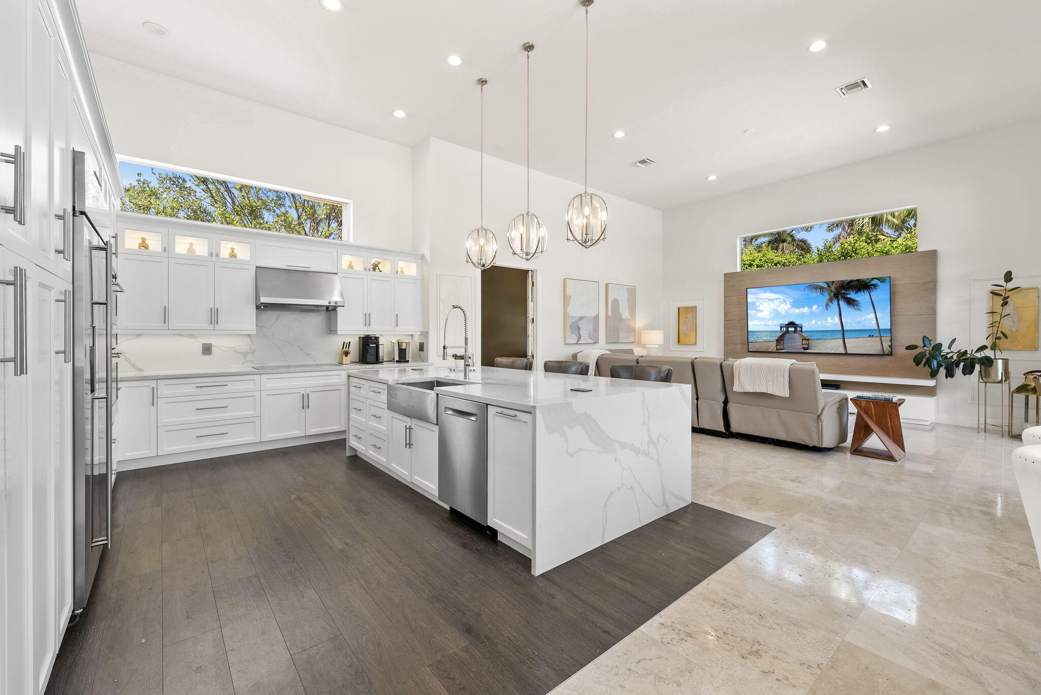 2480 Poinciana Lane