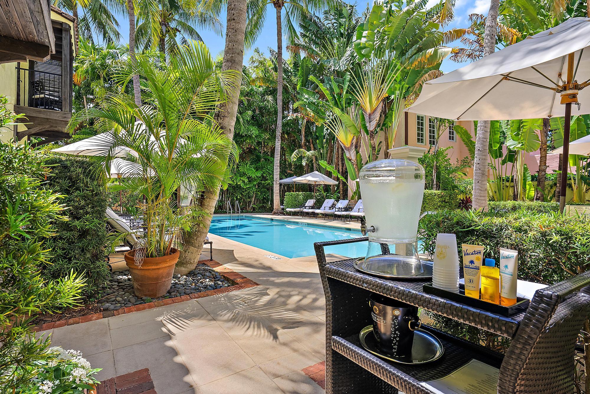 BRAZILIAN COURT HOTEL AND - Residential