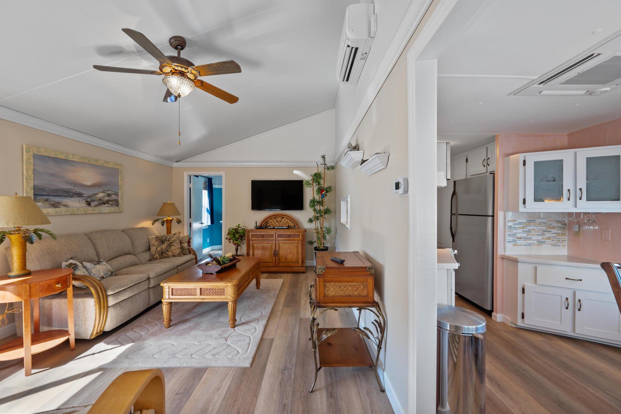 10725 S Ocean Drive 125, Jensen Beach, FL, 34957/$277,900 4 10725 S Ocean Drive 125