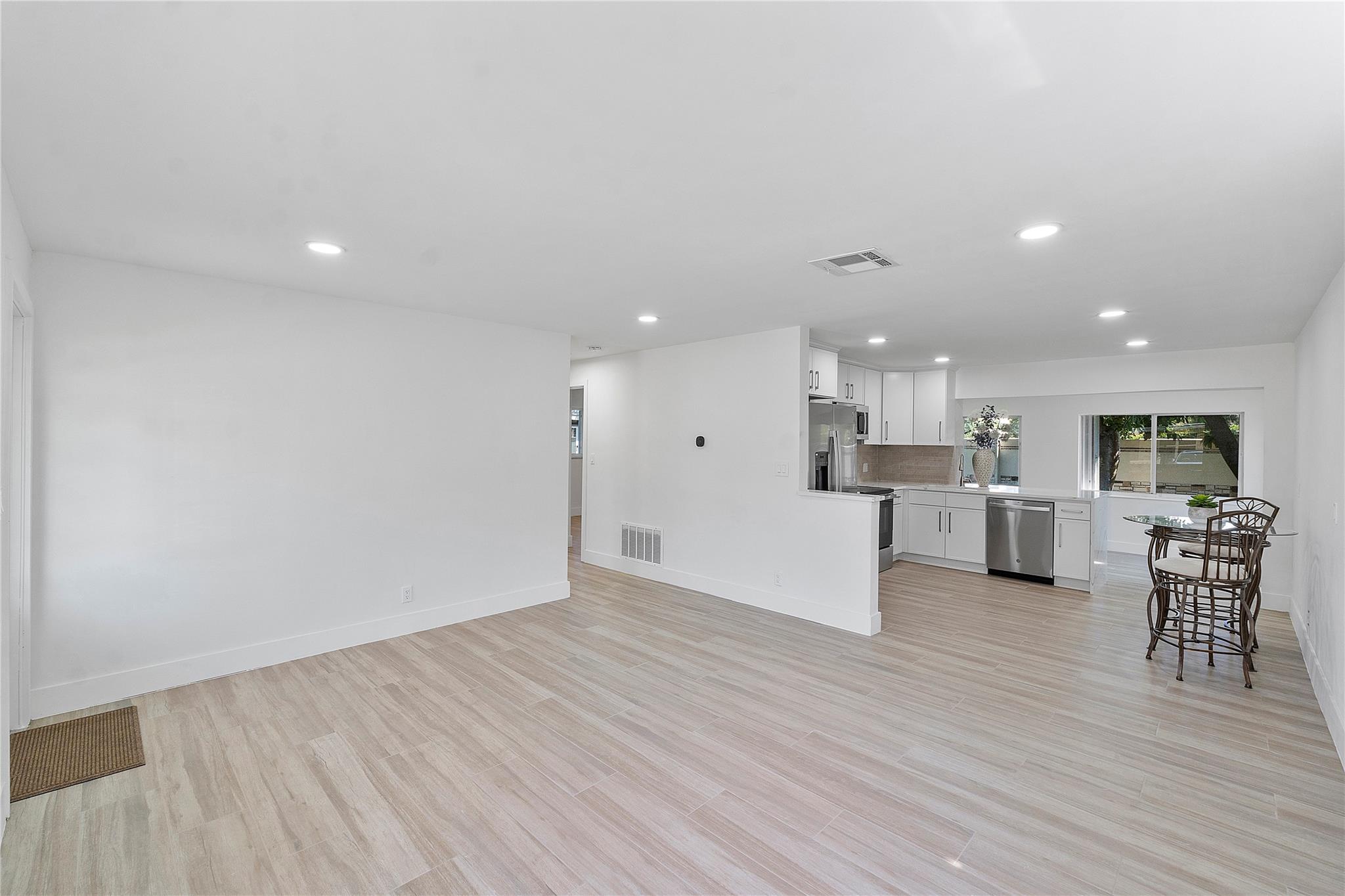 Mainlands Of Tamarac Lake - Residential