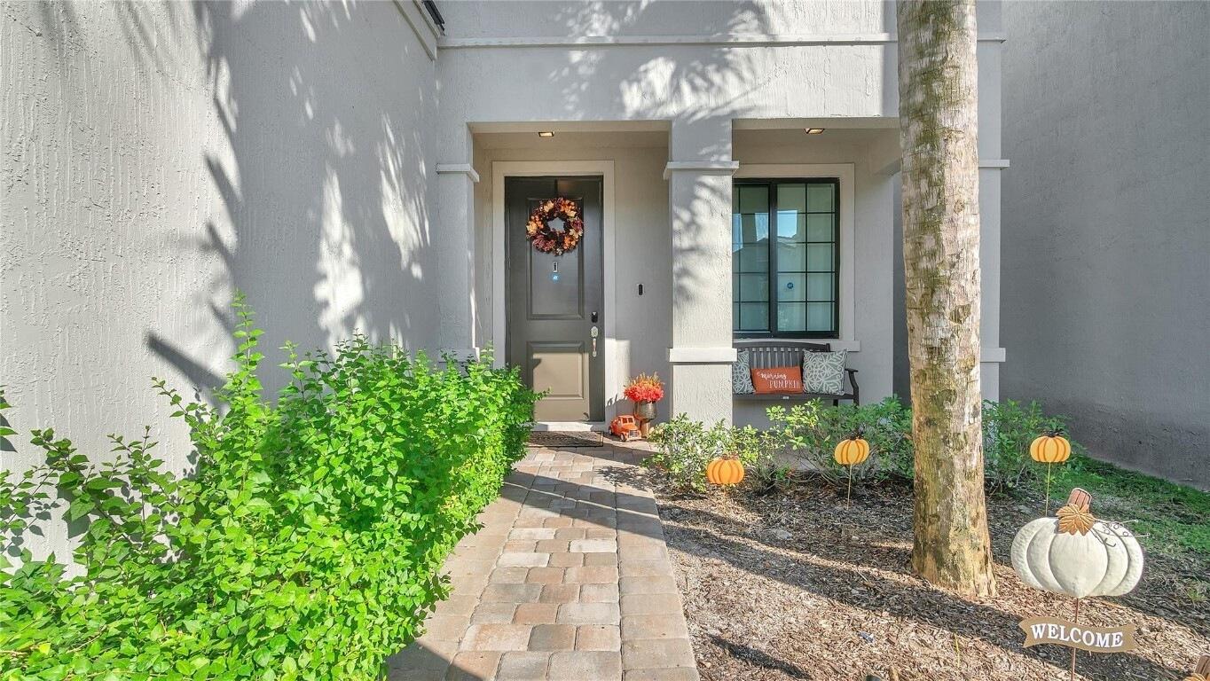 RESIDENCES AT PALM AIRE - Residential Lease