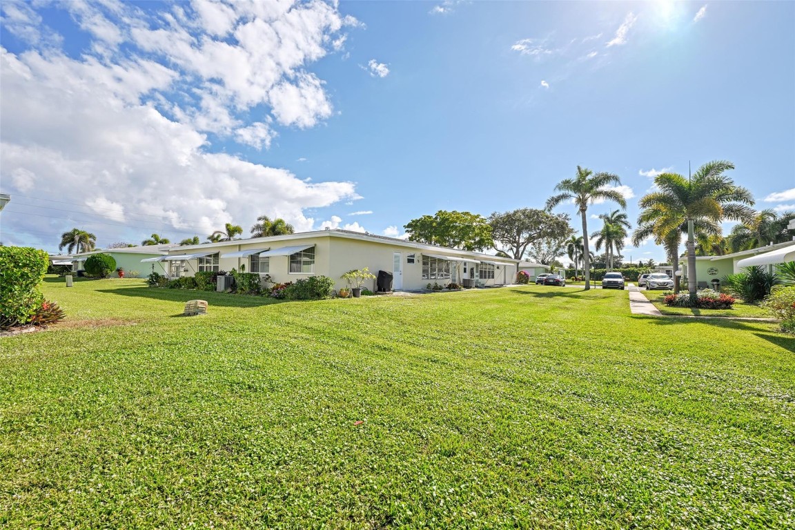 PINE POINT VILLAS CONDO - Residential