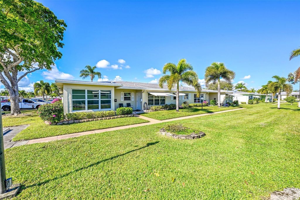 Photo of 211 Bayview Avenue #C, Boynton Beach, FL 33435 (MLS # F10544696)
