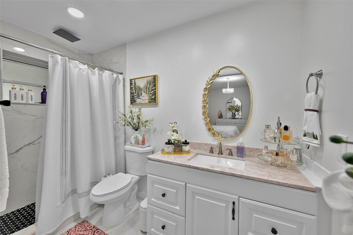 PINE POINT VILLAS CONDO - Residential