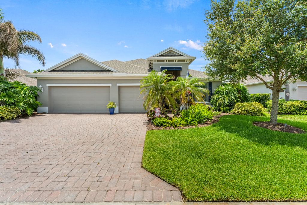 Photo of 1573 Segovia Circle, Vero Beach, FL 32966 (MLS # B26046819)