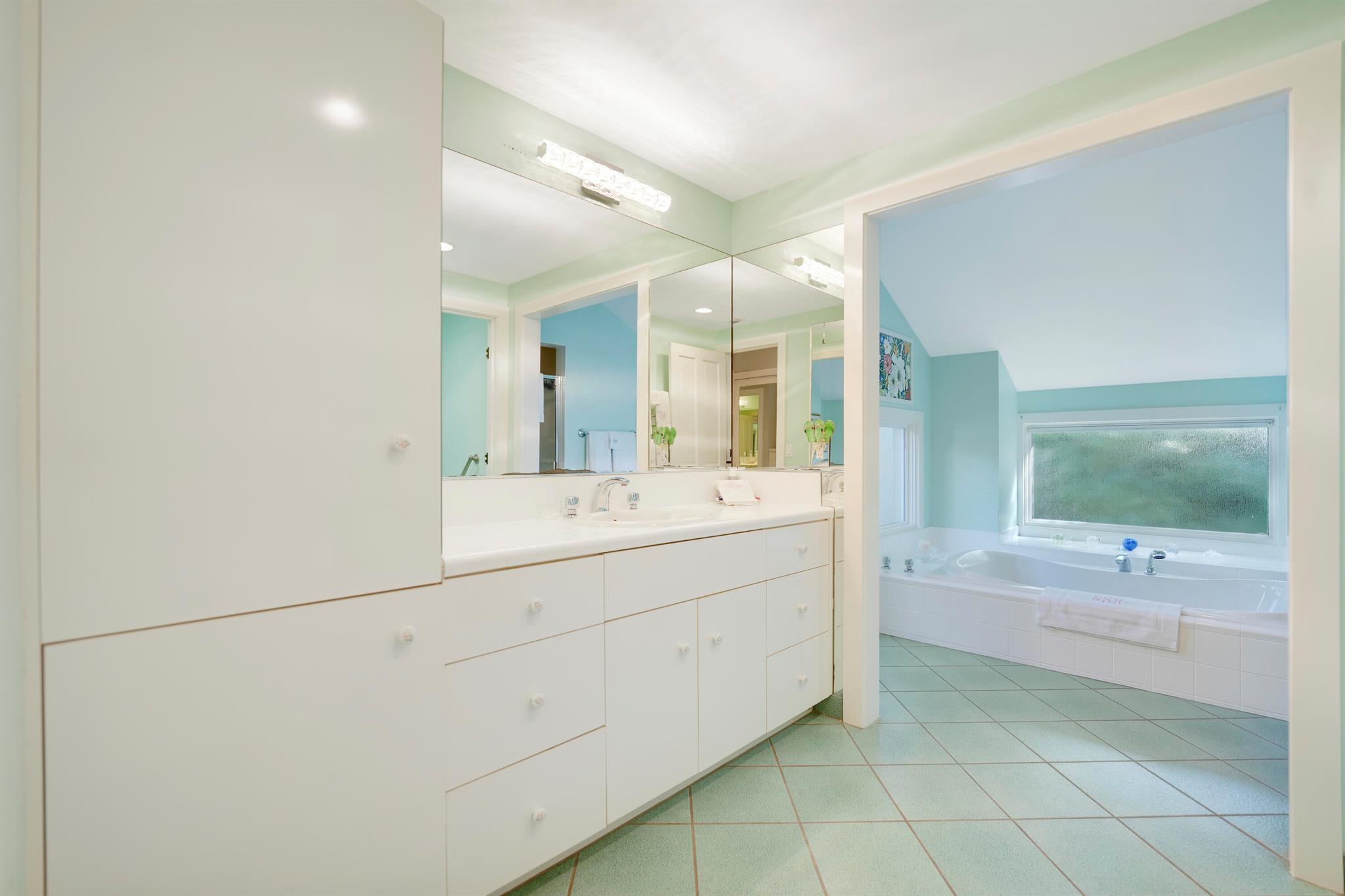 LOBLOLLY PINES - Residential