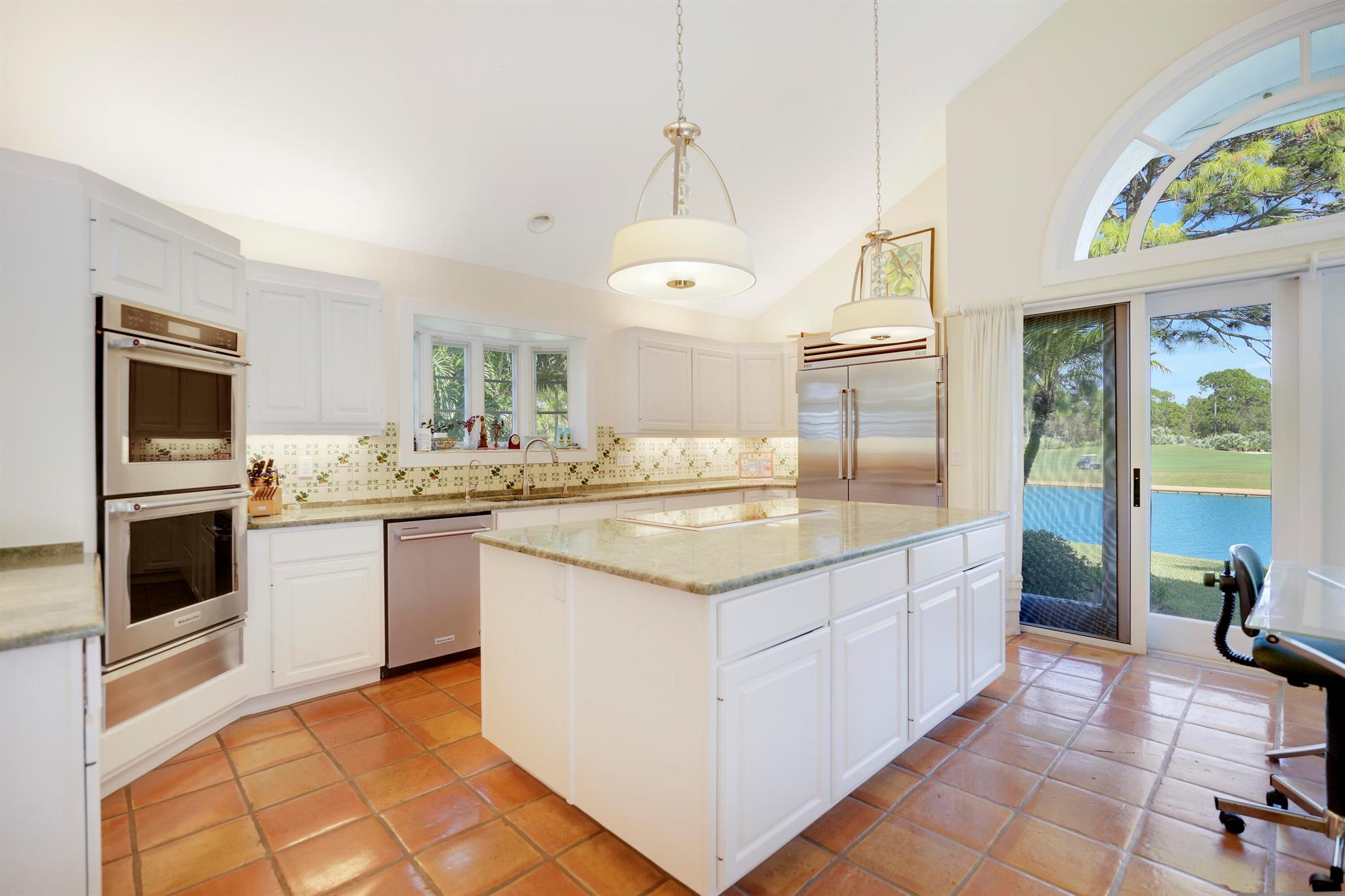 LOBLOLLY PINES - Residential