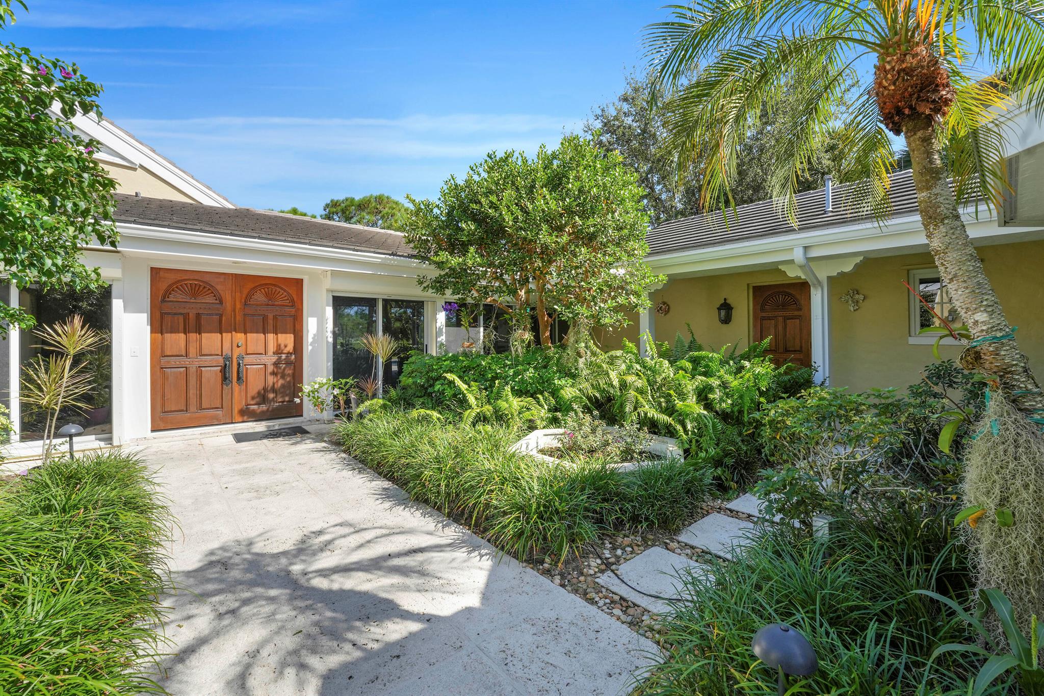 LOBLOLLY PINES - Residential