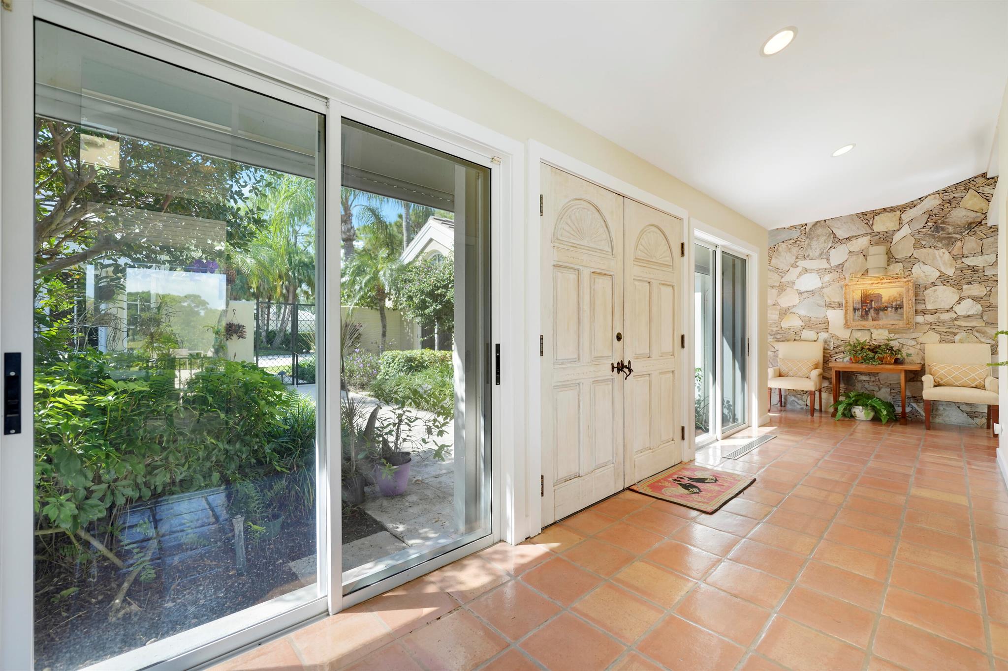 LOBLOLLY PINES - Residential