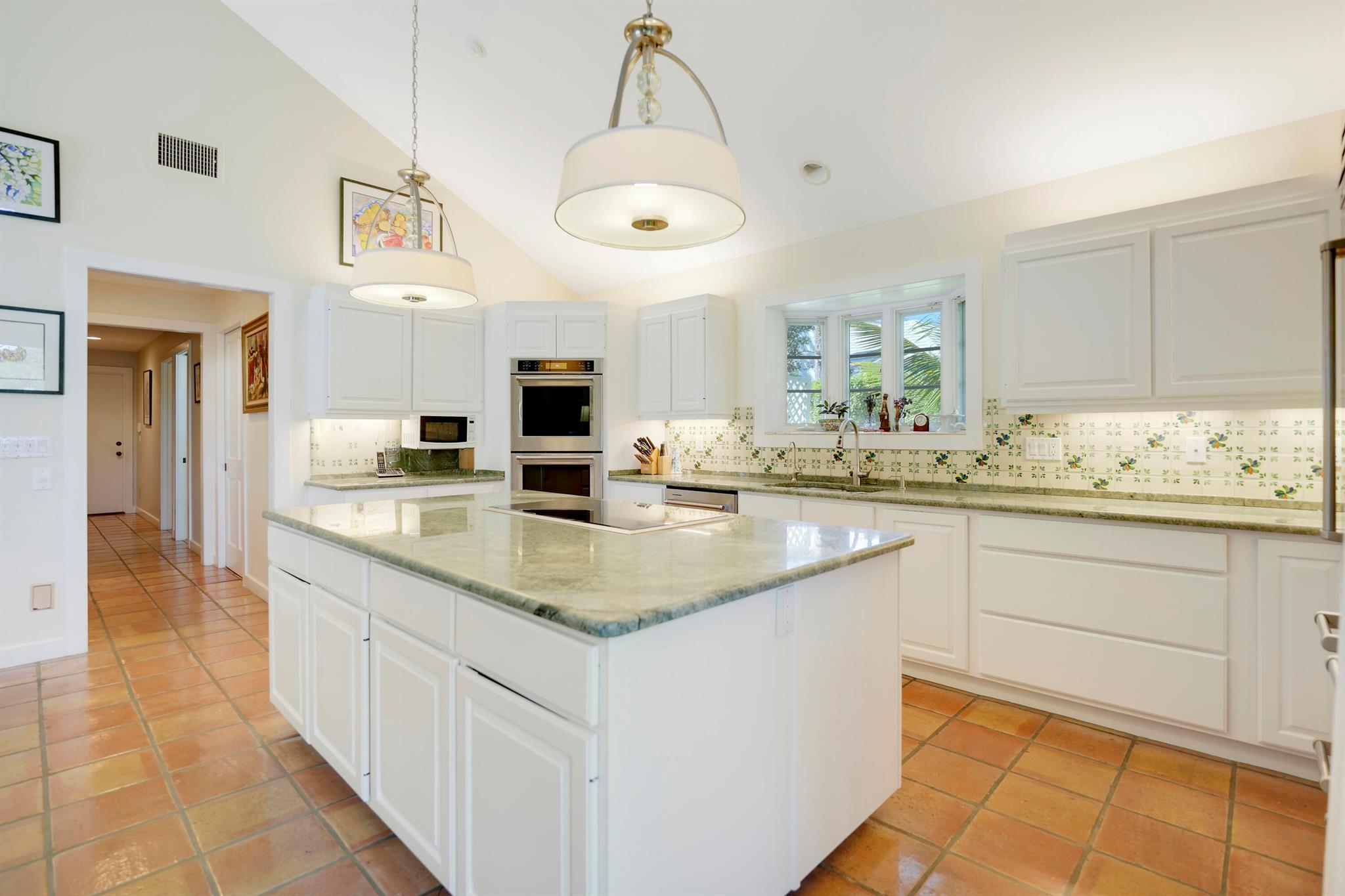 LOBLOLLY PINES - Residential